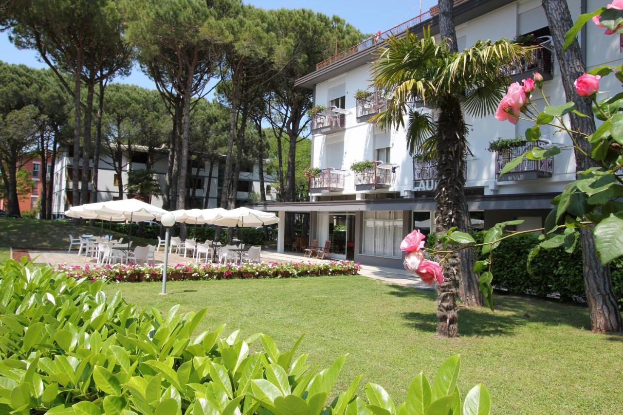 Hotel Laura Bibione Exterior foto